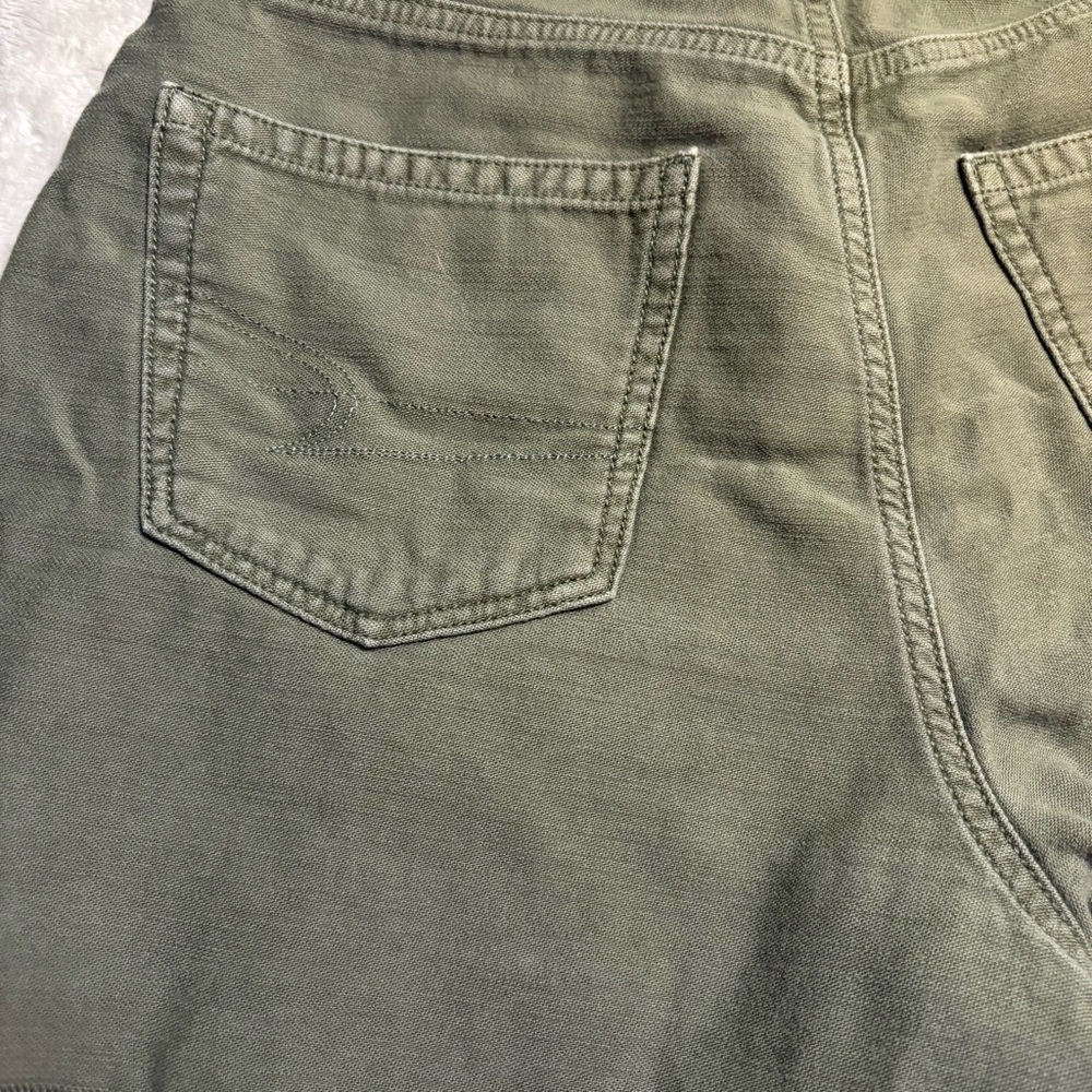 American Eagle Shorts Sz 0 Army Green Denim Distressed Highest Rise Mom Shorts - Picture 9 of 13